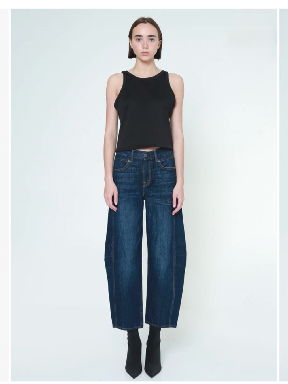 Noend Ava Flutter Slung Fit Barrel Jeans